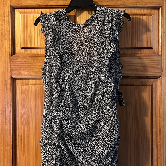 Express dress - Picture 2 of 6